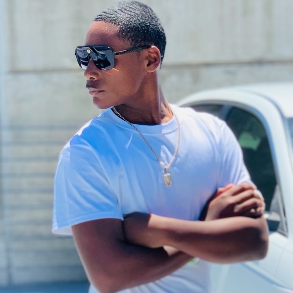 Meet your Posher, Ricky - Picture 1 of 1